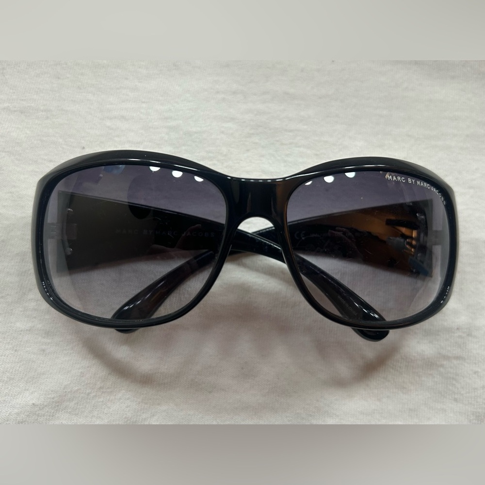 Marc by Marc Jacobs MMJ 120/s Sunglasses with Case